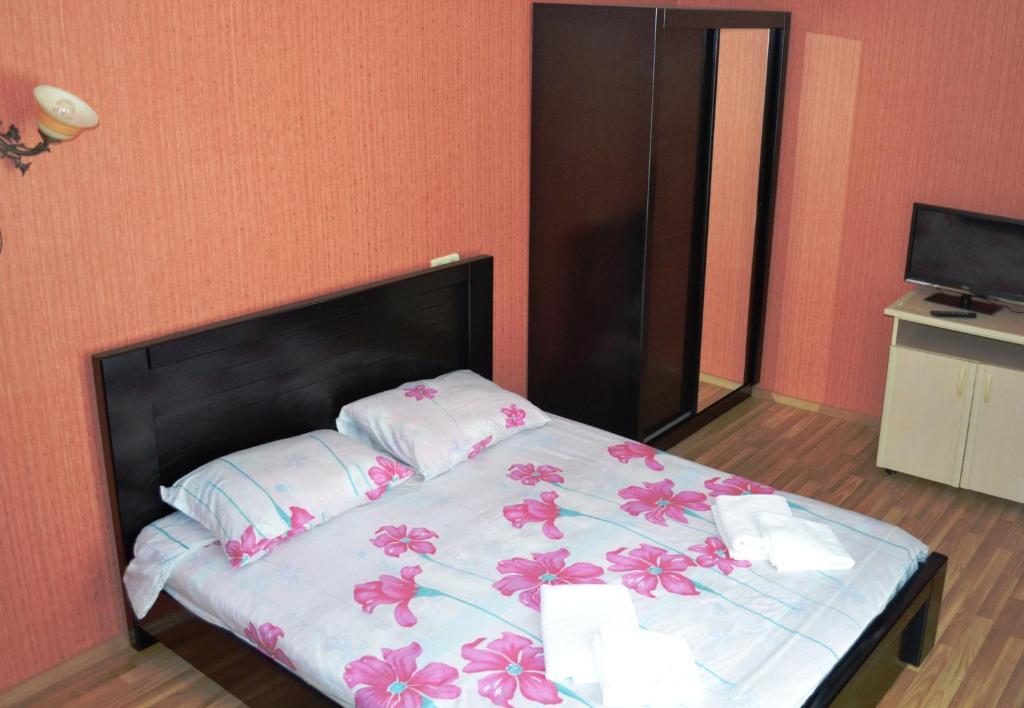 Hotel Isaka Tbilisi Quarto foto