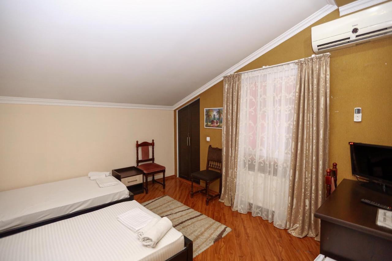 Hotel Isaka Tbilisi Exterior foto