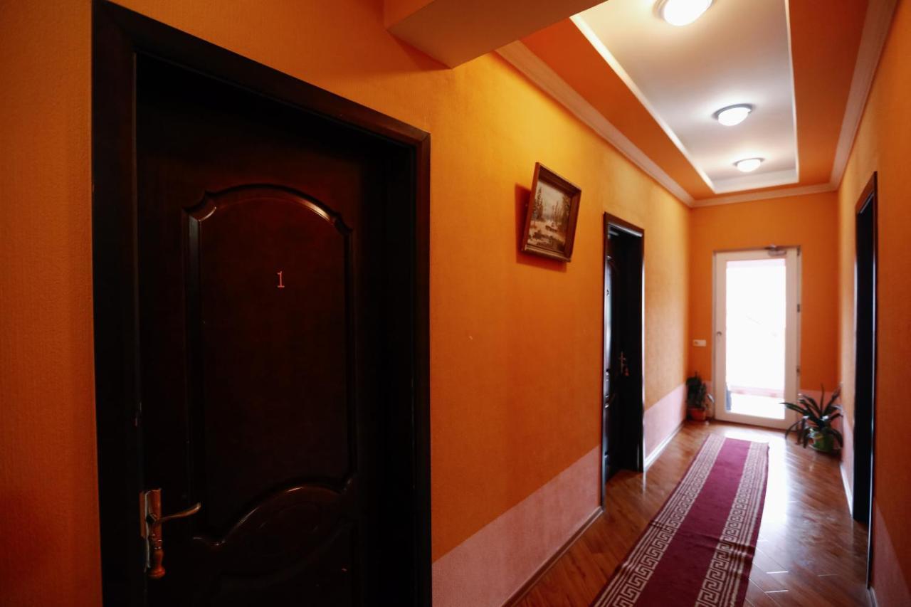 Hotel Isaka Tbilisi Exterior foto
